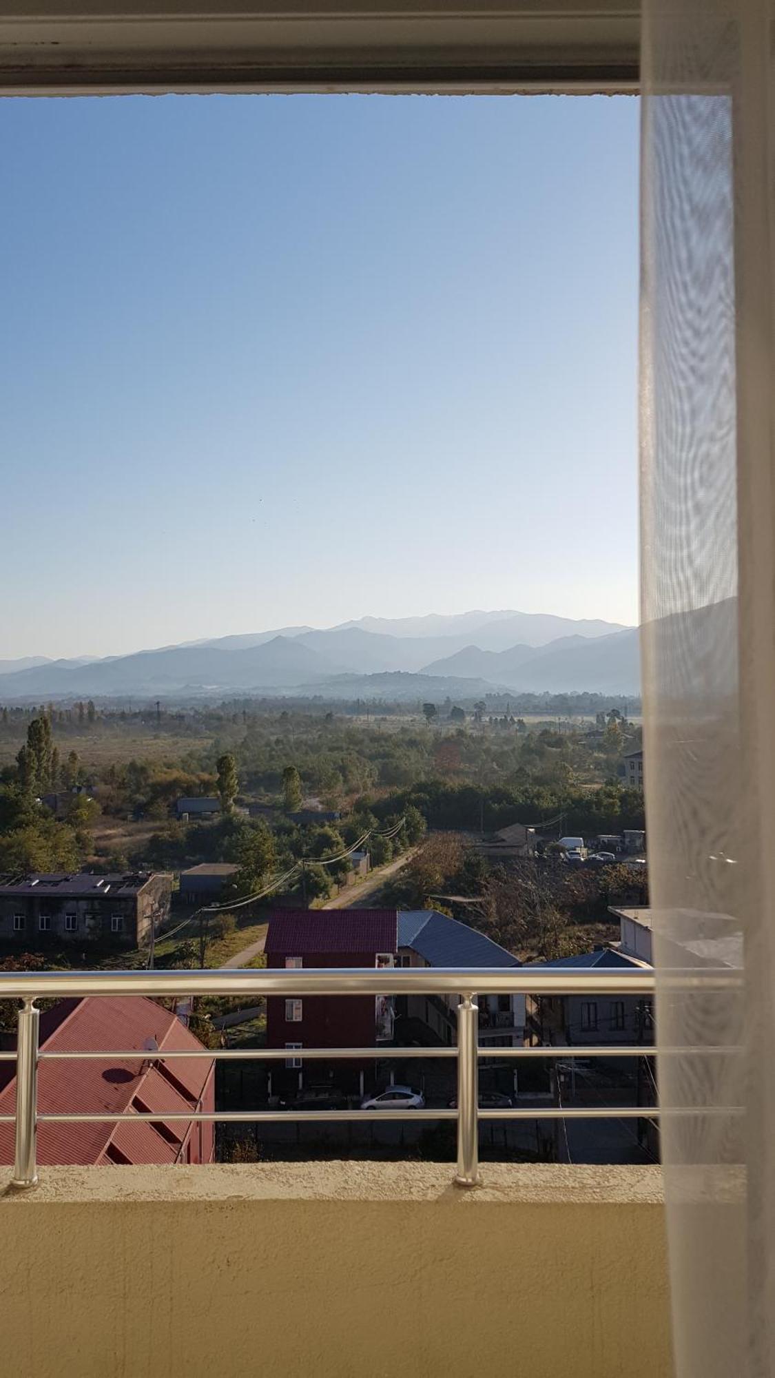 In With Mountain View Appartement Kobuleti